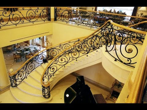 cầu thang phòng khách